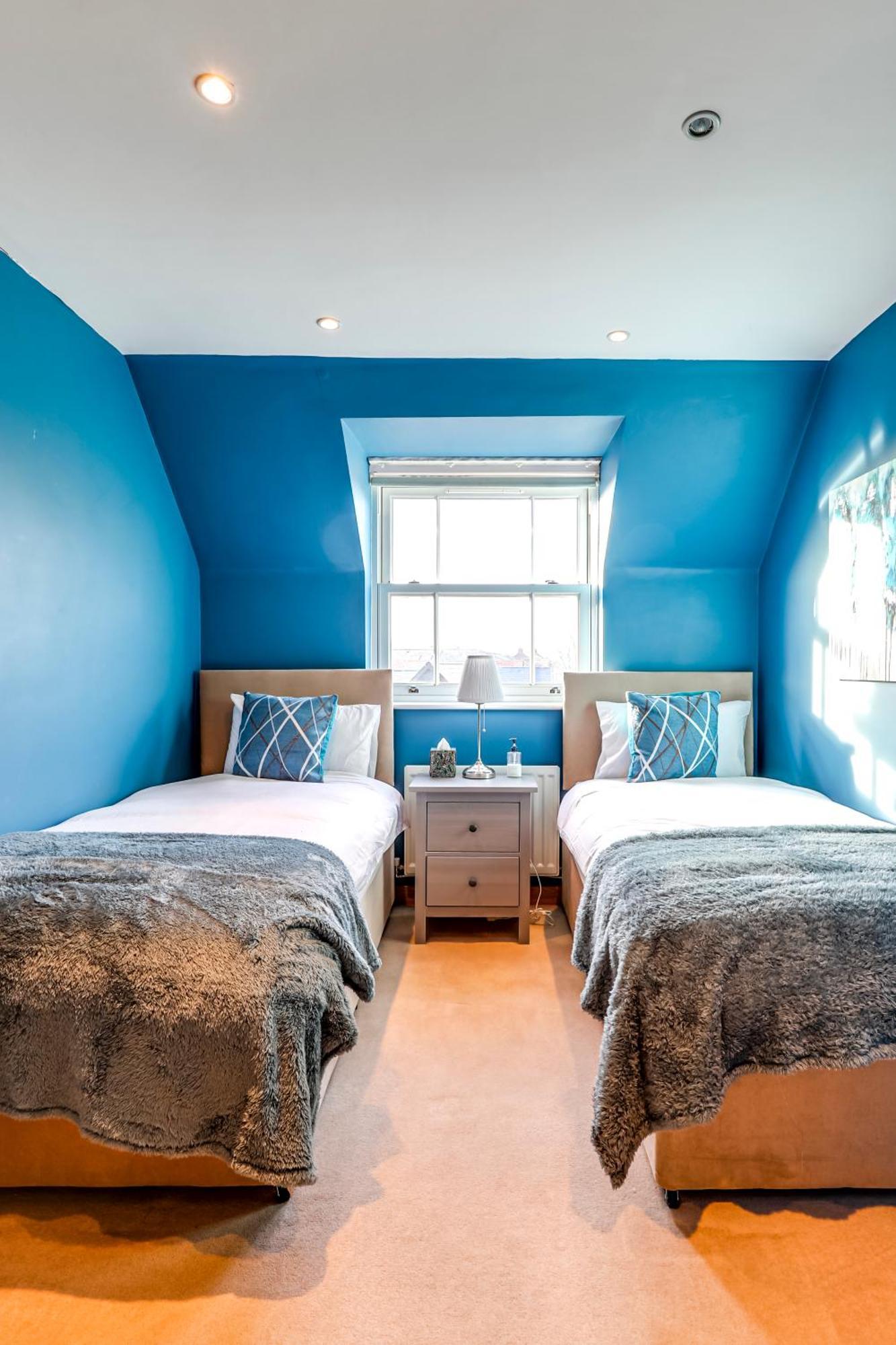 Апартаменты Entire 2 Bed Flat Contractors Families And Relocators Вэр Экстерьер фото
